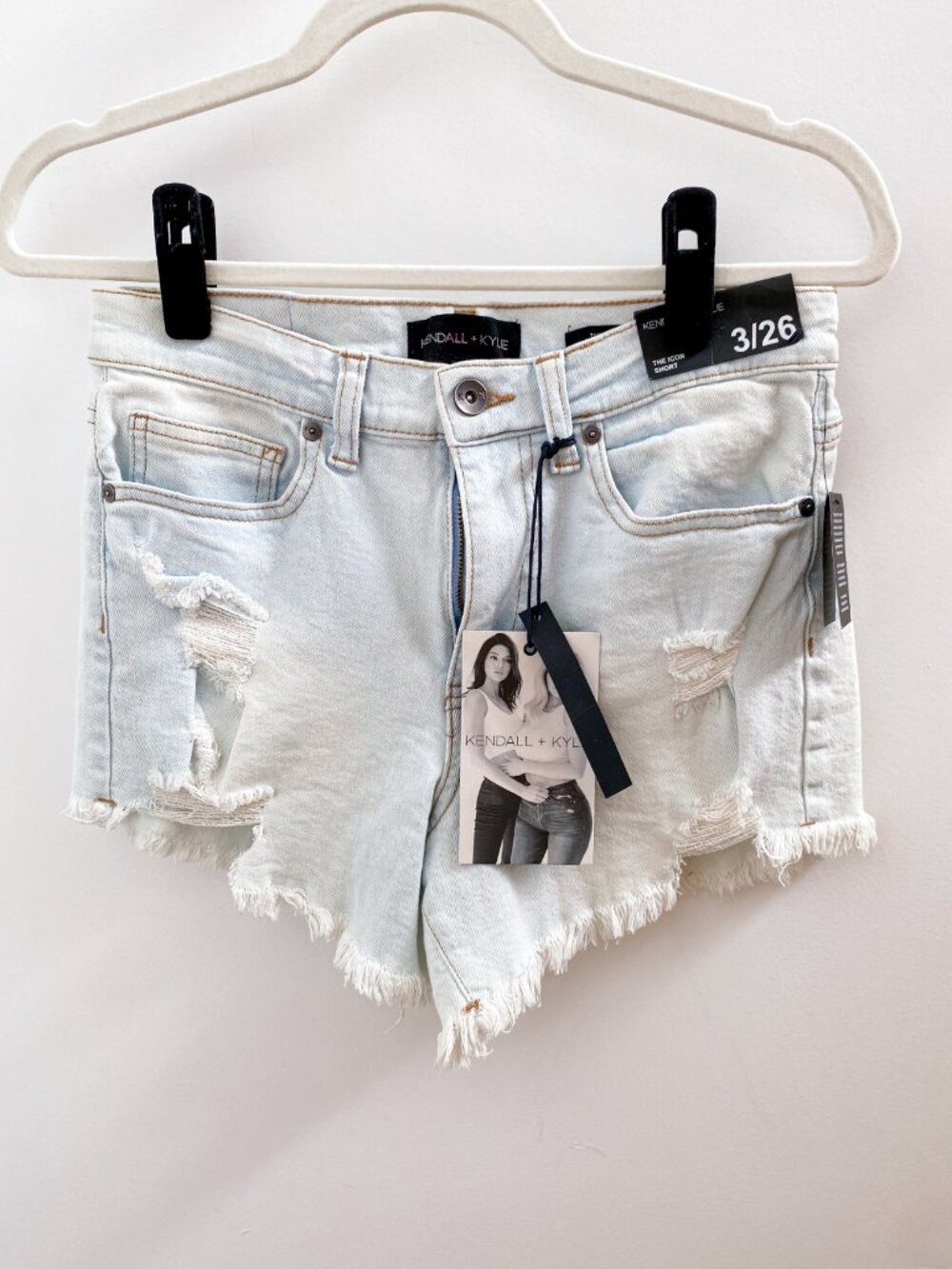 Kendall & Kylie Light Wash Distressed Denim Shorts NWT Size 3